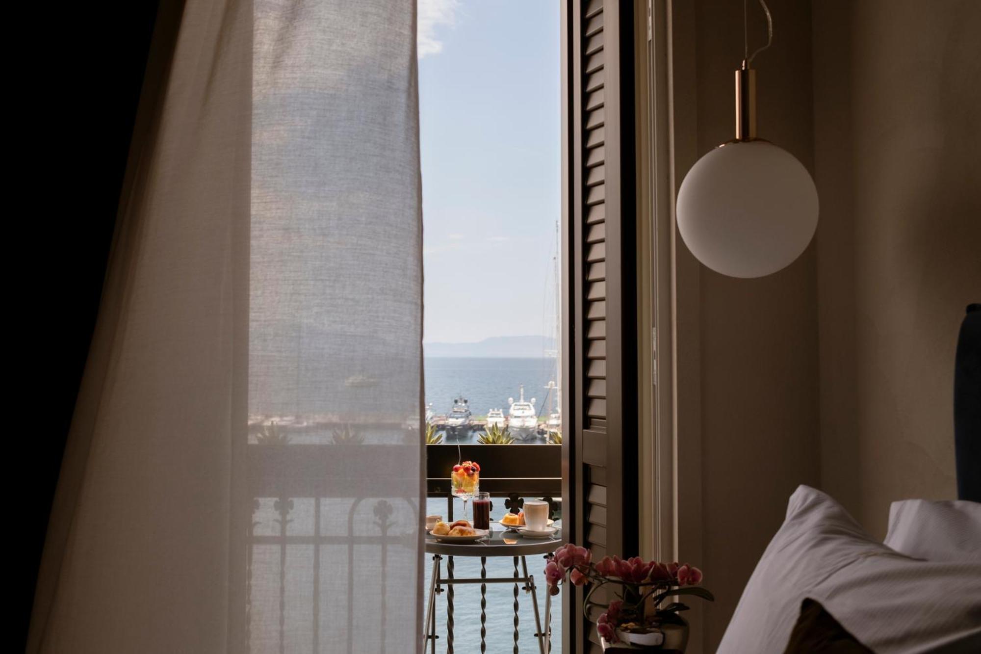 Demetra Luxury Suites Неаполь Екстер'єр фото